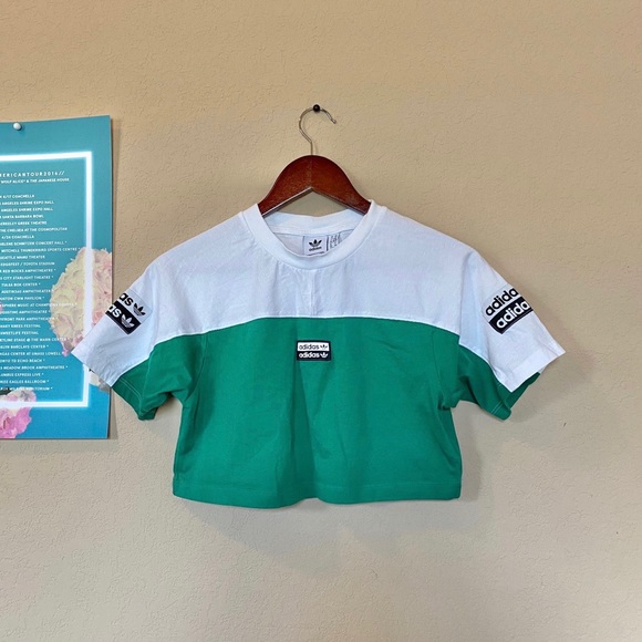 adidas colorblock cropped tee - Picture 1 of 4